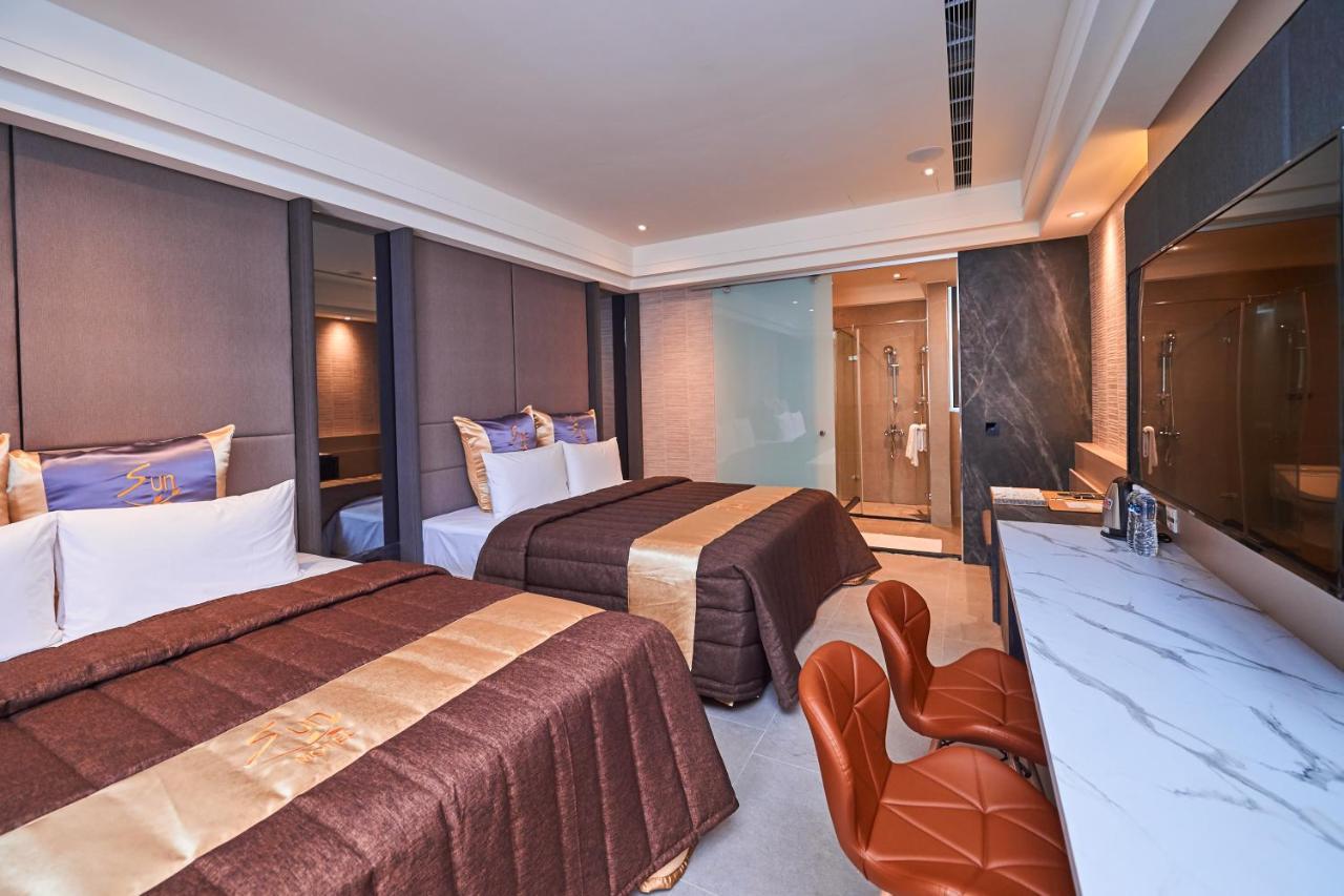 Sun Motel Каосюн Екстериор снимка