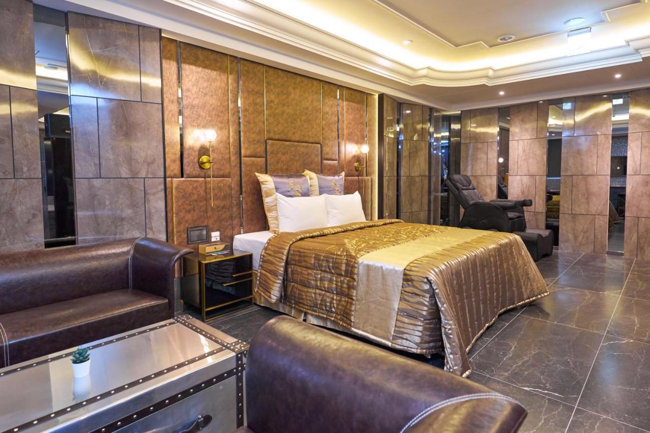 Sun Motel Каосюн Екстериор снимка